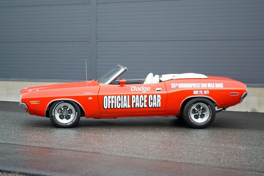  Dodge Challenger Convertible Indy 500 Pace Car 1971 года  (фото 11 из 13)